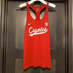🌟 NWOT 🌟 Nike Dry Fit USD Coyotes tank